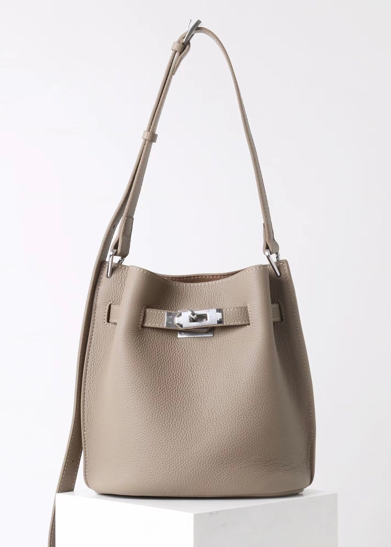 The Lunara Tote